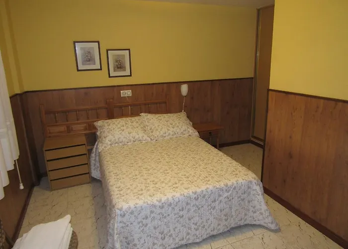 Restaurante El Abuelo 招待所 Trobajo Del Camino